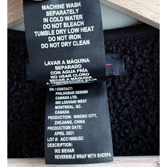Ike Behar Reversible Sherpa Wrap Poncho Shawl Black Gray Geometric Soft Cozy - Picture 9 of 11